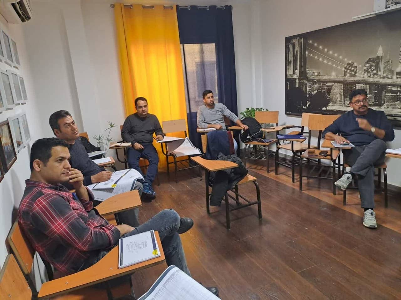 دوره آموزشی عیب یابی و تعمیرات برق بیل مکانیکی هیوندای - تصویر 1