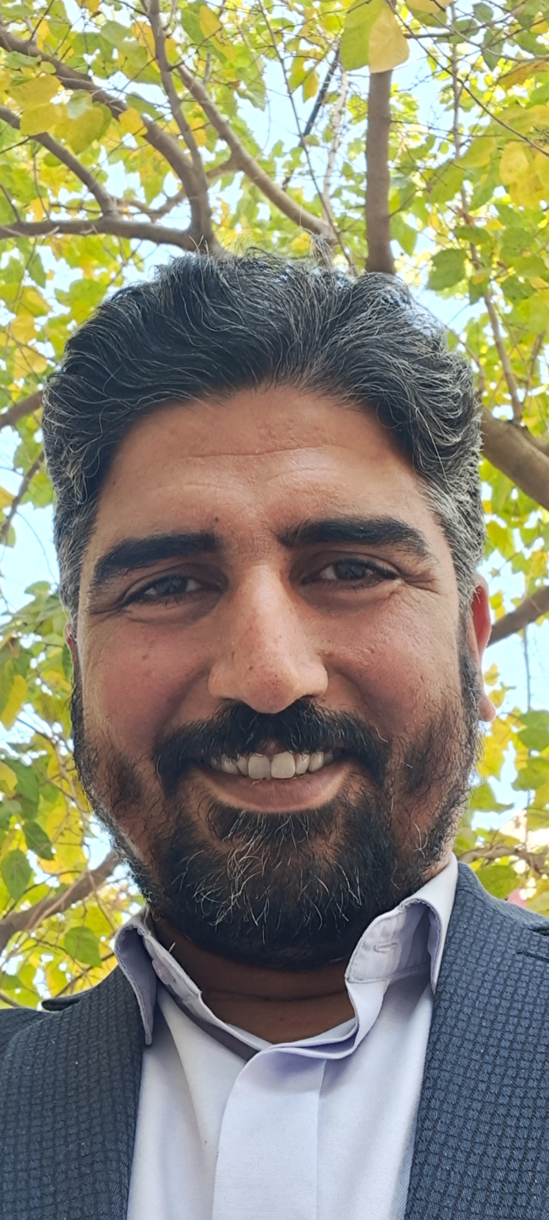 حمیدرضا احراری درمیان