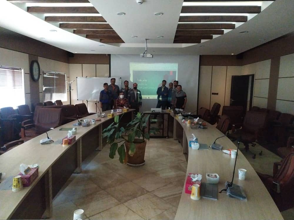 تصویر دوم دوره اپراتوری بیل مکانیکی کوماتسو