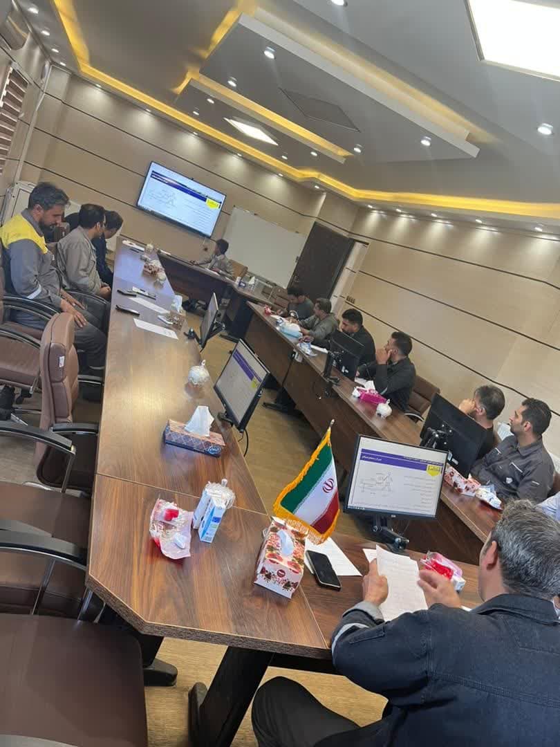 تصویر دوره ایمنی کار در محیط تعمیرگاهی